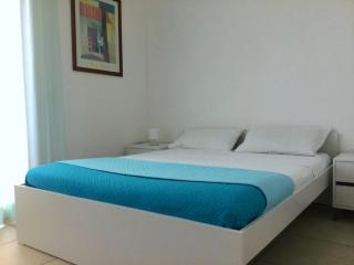 Sunny House Fourteen - 6