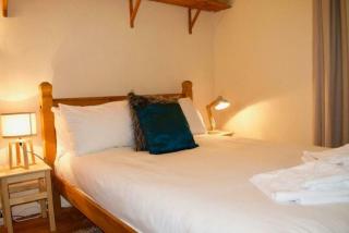 Central 3 Bedroom next to Leafy Meadows - 1