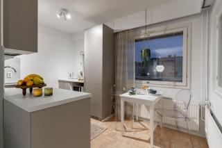 The Perfect Pastel Getaway - 9