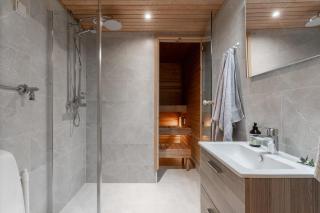 The Perfect Pastel Getaway - 4