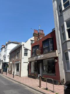 Studio 13 Brighton - 7