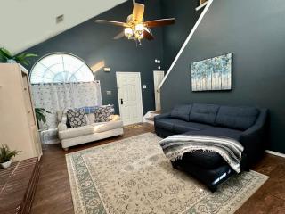 Epic Location Cool Pool, 6Flags, Rangers, Cowboys - 9