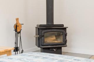 Cozy 3BR Retreat in Midtown - 1