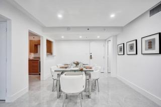 Steps to the Beach 3BR 2BA Condo Resort Perks and Ocean Glimpse 1406 - 4