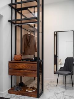 8 Luxury Suites by MEGA Mall - 9