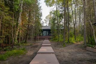 Luxury 8BR Lakefront Cottage, Hot tub, Sauna, Gym - 5