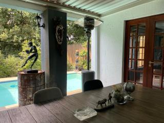 The Little Mongrel Deluxe Space Bryanston - 5