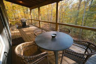 The Treetop Retreat – Family Getaway in Scenic Hocking Hills - 1