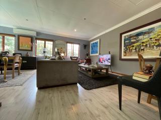 The Little Mongrel Deluxe Space Bryanston - 9