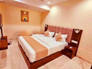 Hotel Fenix Plaza At Delhi Airport - 0
