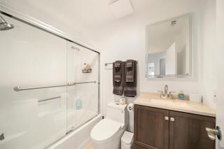 Bay Breeze Hideaway - 4