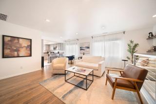 Bay Breeze Hideaway - 0