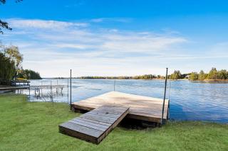 Rustic Lakefront Cottage with Fire Pit & Scenic Views - 5