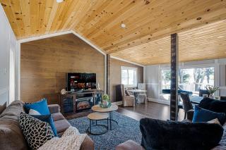 Rustic Lakefront Cottage with Fire Pit & Scenic Views - 4