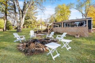 Rustic Lakefront Cottage with Fire Pit & Scenic Views - 6