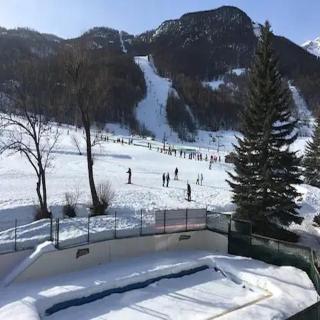 Studio Le P'tit Aigle pied des pistes et télécabine départ ski au pied - 8