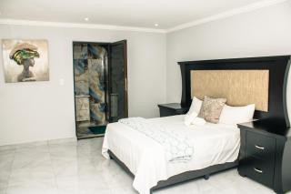 Silver Lake Lodge Rustenburg - 3