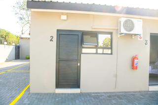 Silver Lake Lodge Rustenburg - 1