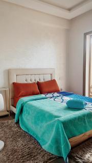 Superbe 1 chambre avec piscine et jardin, détente garantie, Wi-Fi, balcon et parking - 1