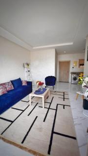 Superbe 1 chambre avec piscine et jardin, détente garantie, Wi-Fi, balcon et parking - 0