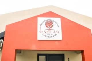 Silver Lake Lodge Rustenburg - 8