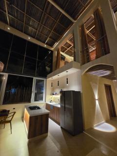 Lotus Beach House playa privada - 3