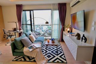 5min Metro | KingBed | Kitchen full | Netflix WiFi - 8