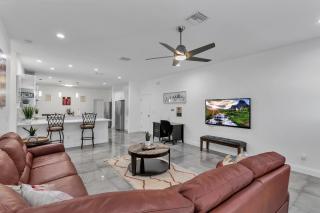 roomstr Vermont Suite 1 Bedroom in South Tampa with Private Full Bathroom & FREE COFFEE - 0
