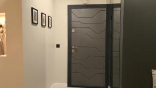 LUXURY Designer Apt I Meters to Gondola Lift I Sleeps 6 I Pool & Parking I - 3