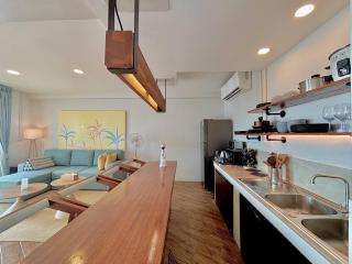 BeachLiving+PoolAccess|Dining, Kitchen&BBQ|Market - 4