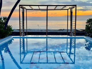 Beachfront Pool Deluxe Livingroom,Kitchen&BBQ - 2