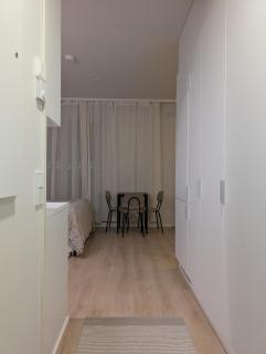 HENNIINA V New & Modern - 0