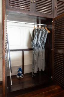 BeachVenue-2PoolVillas•BBQ•OutdoorDining•Parking - 3