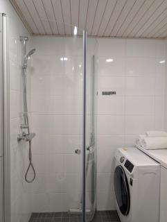 HENNIINA V New & Modern - 8