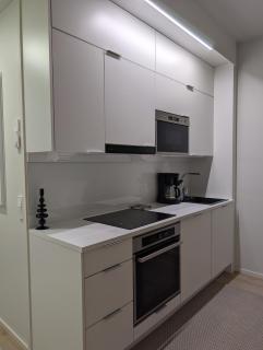 HENNIINA V New & Modern - 3