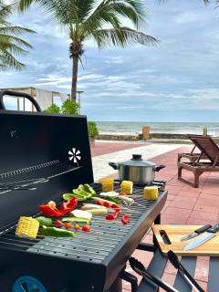 BeachVenue-2PoolVillas•BBQ•OutdoorDining•Parking - 3