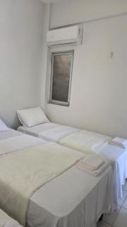 3 separate apartments in one building up to 11 guests in Cidade Velha - 0