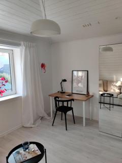 Gamla Hjälmarvägen 10 - 4