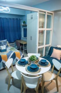 Elivion Staycations at McKinley Hill, near Venice, BGC, with Pool & Wifi - 5