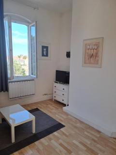 studio 2ème étage - 2