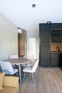 Royal Rest Apartments - 6