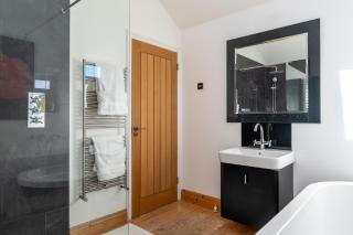 Lovely Double Room for One Person - 6