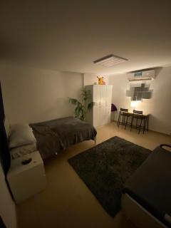 Simple studio in Abu Dhabi - 0