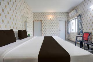 Hotel O Executive Inn - 1