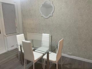 3 Bed House in Reading Area - 9