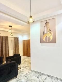 Élégant 3 pièces avec entrée personnelle à Fidjrossè, Cotonou, Wifi fibre et Parking - 4