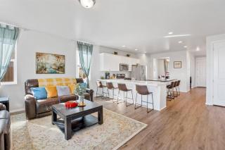 Beautiful Newly Built Home with Central AC - Bellemont - 0