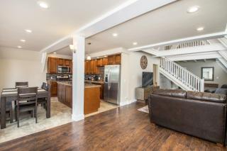 Blissful Pine A-Frame Chalet Deck Game Room Mother-in-Law Suite Sleeps 16 - 7