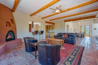 Majestic Sedona Stunner boasts Glorious Red Rock Mt. Views - Exquisite Decor - 6