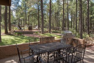 Burning Tree Lodge - Forest Views Fire Pit AC Pet and Family Friendly - 9